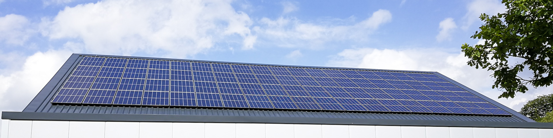 Photovoltaik auf dem Dach, E-Auto laden